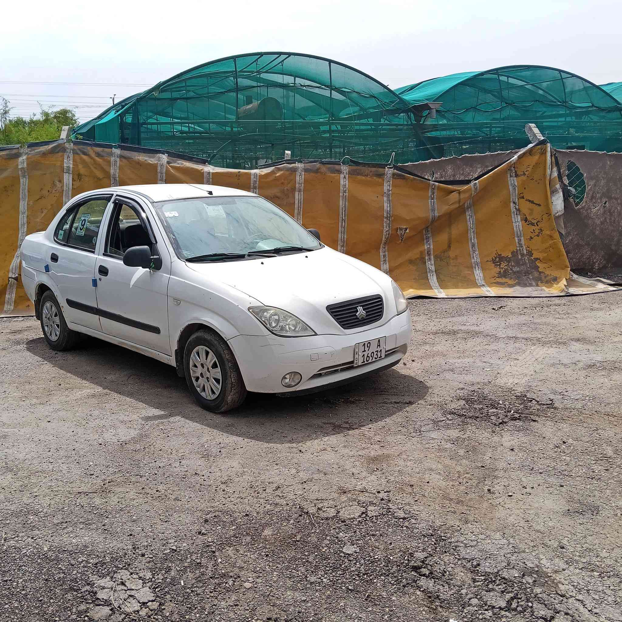 سلام عليكم طيبه للبيع موديل 2013السياره كير مكينه حداديه تخم تاير لا ضربه ولا صبخ كفاله عامه السياره باسمي رقم كربلاء انكليزي المكان السياره كربلاء رقم ***********
