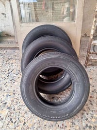 ٣ تايرات • نظيفات • ١٩٥R١٥