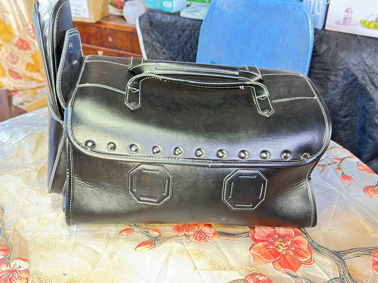 جنطه هارلي جلد اصلي ما مستعمله جديده سعر 30مع التوصيل
تواصل ***********
