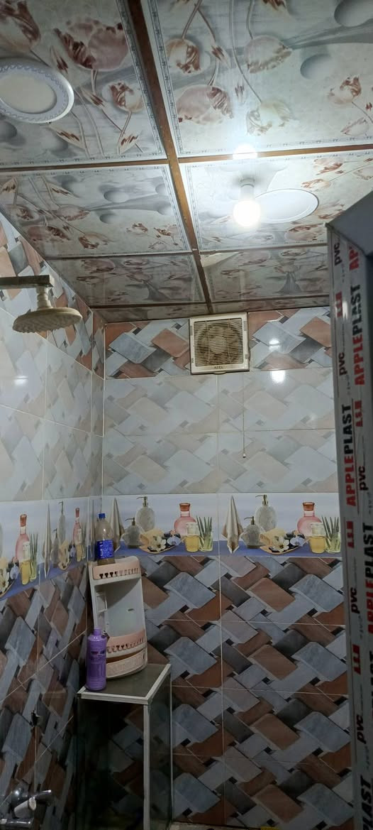 🏠 بيت للبيع
🛑 العنوان مدينه الصدر قرب مدرسه بن ماجد
🛑 قرب عياده مناور 
⏳ المساحة 125 متر / البيت طابق ونص
💵 السعر 130مليون والشراي يدلل

🏠 يتكون البيت من
✅ 3 غرف نوم اكبار
✅ صاله ومطبخ واستقبال
✅ مجموعة صحيات وطارمه

✅ طابق الثاني غرفه كبيره
✅ وصحيات  وصاله 

❓ معلومات عن البيت
❗البيت بناء سنه 2017
❗ البيت عگاده والبناء طابوك وڤرمستون
❗البيت جاهز من كل شي سيراميك ارضي جداري

📌 موقع البيت كلش حلو وبصف الركن 
📌  التبليط والرصيف باب البيت 

☎️ للاستفسار  👇 

📞 الهاتف  ***********
