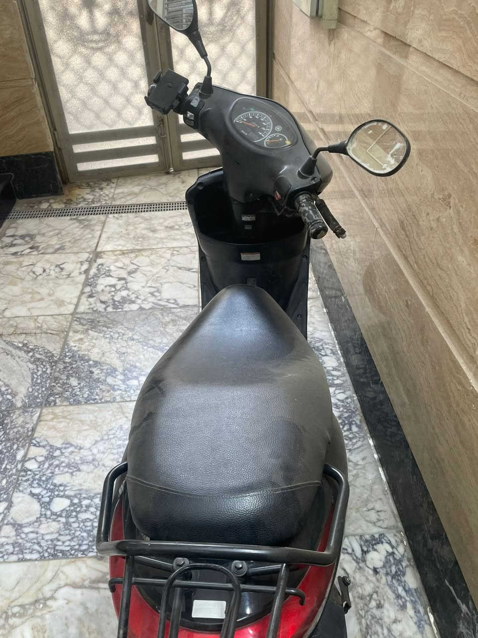 السلام عليكم والرحمه الله وبركاته دراجة اكزز بحالة الوكالة دراجة خير من الله دراجة كفالة عامة تجي تفحص وتاخذ دراجة ماشية 46 نقصة بس واقية مال صانصة باقي كفالة مكان الكاضمية المقدسة رقم تليفون ***********
