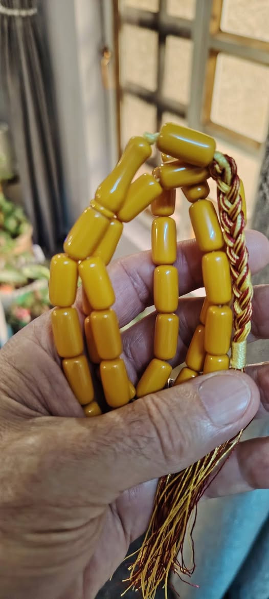 سندلوس تركيه وسطيه لون اصفر  شامه دم تغلف بمرور الوقت  حجمها ١٦  * ٨  ملم  ((  سعرها ٢٠ الف عراقي مع التوصيل من الاخير  ))  اخوان السبحه بعد اجمل من الصور


**إذا كنت صاحب هذا الإعلان وتريد حذفه لأي سبب، رجاءا أرسل رسالة إلى الدعم الفني**