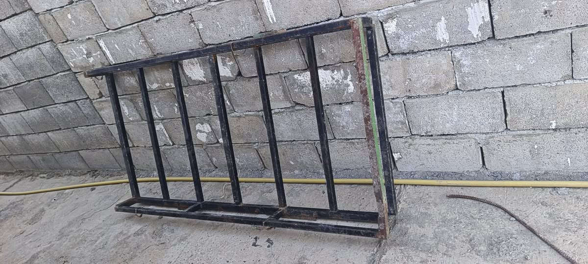 سيبايه فصال حديد درجه اولى للبيع
***********

