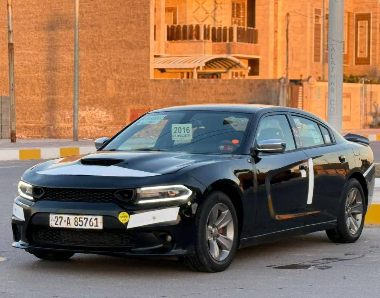 للبيع چارجر 2016 اصل باسمي رقم ذي قار تحويل مشروع وطني وارد أمريكي ضرر بنيد فقط بدون ايرباك والباقي مكفوله كفاله عامه ضربه وصبغ وتبديل بدون ضرر داخلي مواصفات SXT معروفه مواصفاته السياره جديده وجاهزه للخير كير محرك حداديه توه شاديه تخم تاير جديد منضومه زنون جديده السياره مانقصها ألف مكاني ناصريه سعر 178 وبيه مجال بسيط الاستفسار *********** 
***********
