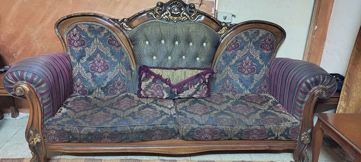تخم للبيع عشر مقاعد مع كوشات عدد ٦ السعر ٤٠٠ وبي مجال


**إذا كنت صاحب هذا الإعلان وتريد حذفه لأي سبب، رجاءا أرسل رسالة إلى الدعم الفني**