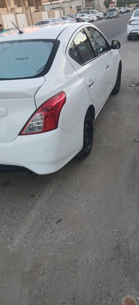السلام عليكم نيسان سني هندي دواخل بيجي مديل ٢٠٢٠  رقم بصره مخلصه اقتصادها وبيها برائه ذمه من المصرف يعني حره تتحول بيها مدكر امامي مبدل نفس الون
وبيها ضربه المدكر الخفي وره السايق ومصلح السياره جاهزه ومناقصها اي شي جاهزه تبريد معروف النيسان تبريدها  تدفئه كير محرك جدد جاهزه من كلشي وعلى ايدي ماناقصها كلشي تاخذها وتندعيلي ماتصرف عليها اي شي جاهزه مجهزه
رقم الهاتف ***********
