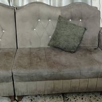 عندي ديوان للبيع 10مقاعد 200ربي مجال الي يريد هيج ارسلني 07715169594