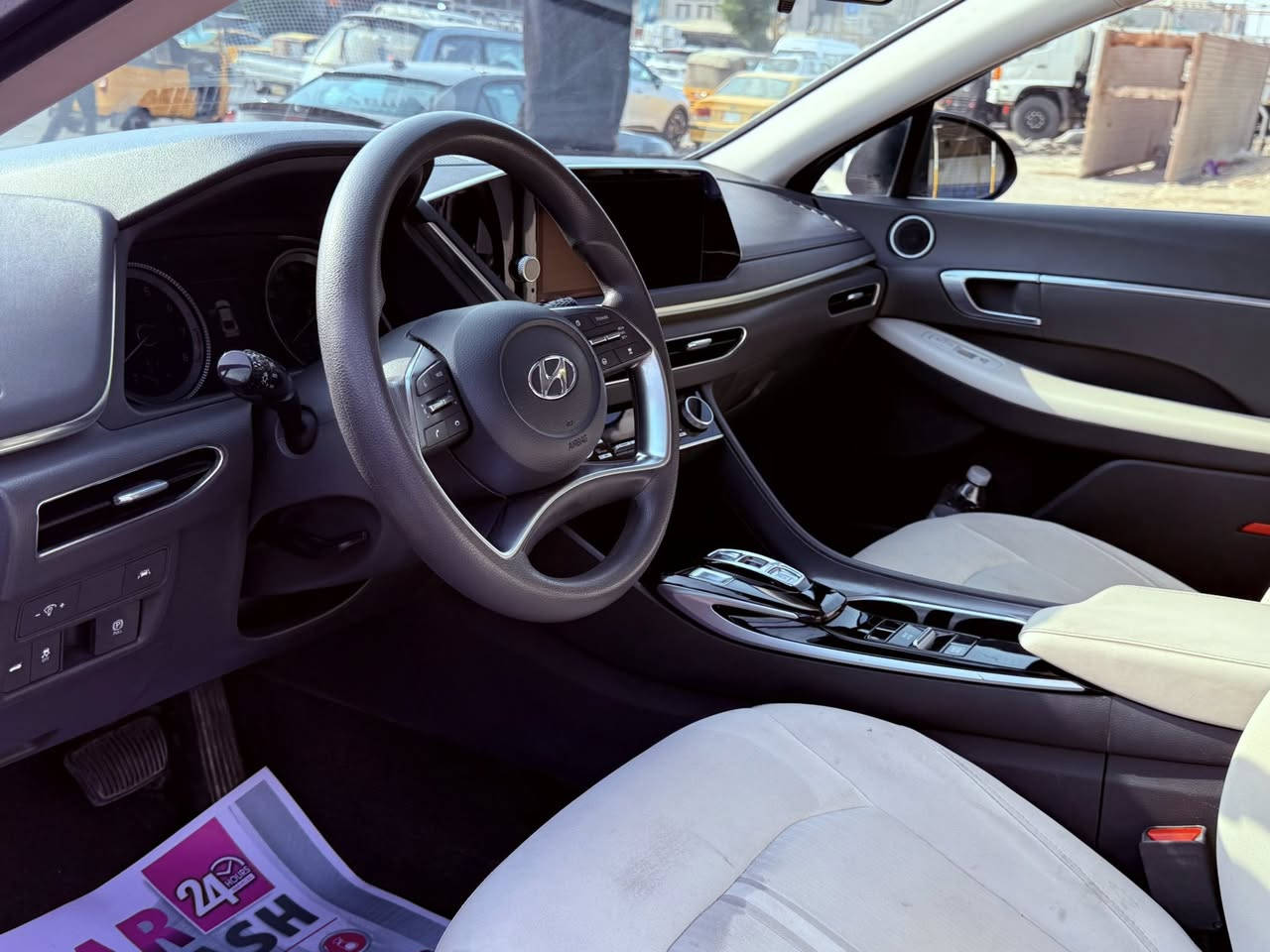 السلام عليكم / للبيع او مراوس 
سوناتا 2023 موديل 
وارد امريكي 
رقم بغداد بأسمي  
السياره   ضررها قبق الجنطه
 شرط بدون اي ضرر داخلي + جميع الايرباكات سليمة
مواصفات sel  . بصمة تشغيل 

وتشغيل عن بعد وبوب بصمة

رادارات 360 جميع الجهات

مانع تصام من الامام والخلف 

كامرا خلفية دوارة 

شاشة ايباد تدعم كار بلي

2500 حجم المحرك

 أنطمة القيادة

درايف مود 3  انظمة قيادة

اوتو هولد

كشن كهربائي 

تبريد بيانو منفصل دبل فريز

تحكمات استيرن جهتين 

كروز سرعة  

بك لايت لد . ولد امامي 

زينون عالي ناصي 

تحديد مسار قيادة آلية 

وباقي المواصفات معروفة 

عالفحص وين ما يحب المشتري 

العنوان / بغداد 

 للتواصل واتساب او الاتصال عالرقم
***********
