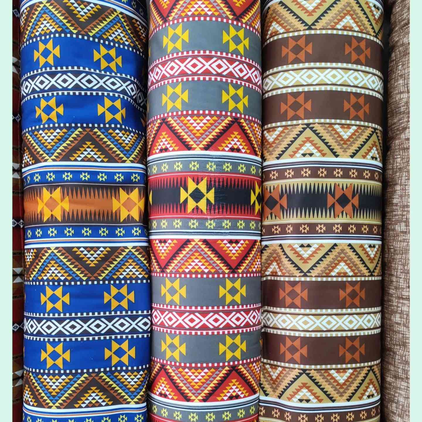 اللهم صلى على محمد واله محمد🌹
توفر شامو مقدف 💥💥
عرض القماش 180 سم🔥🔥
يستخدم جلسات وكوشات وجودليات وفرشات ⚡⚡
سعر المتر 1500🌹
الحجز مراسله الصفحه او واتساب ***********
يوجد توصيل لجميع المحافظات 🇮🇶🇮🇶
