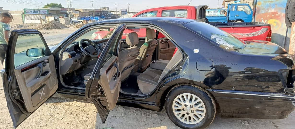 سلام عليكم البيع ملكه 2003السيارة جاهزه من كلشي تخم تاير مكينه شديناه كسر فلين عوزه بس صدر امامي فقط السعر 40وبيها مجال ***********اتصل وبيك خير ودلل ماموجود خاص اتصال فقط 4دكم
