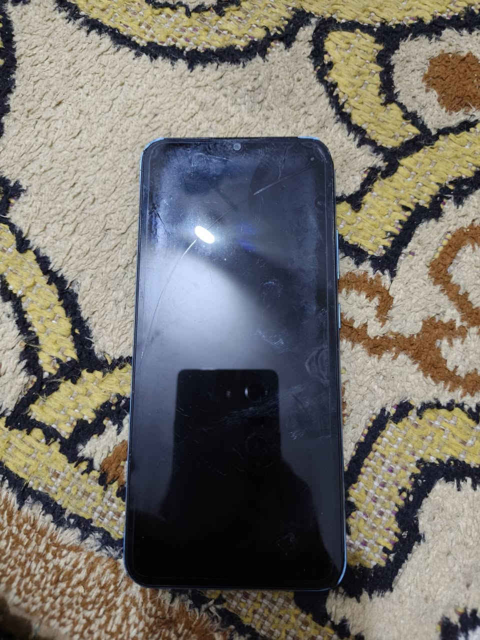 ريلمي سي 11
ذاكره 32 رام 2

#ابلاش للتواصل 
#واتساب ***********
او مراسلة #الخاص 
مكاني بغداد #لايوجد_توصيل
