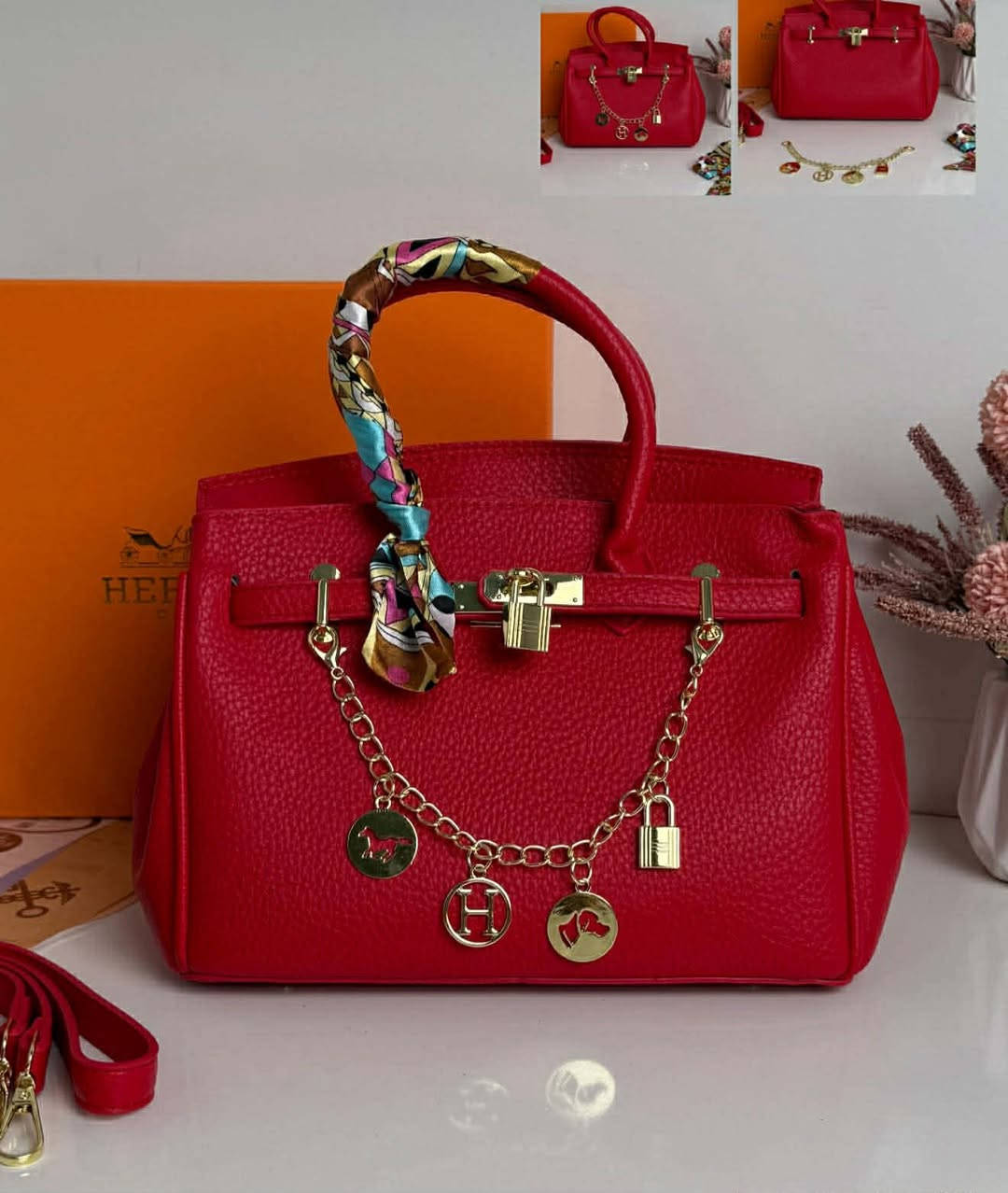 صَبَاَاَפ العافيه عليكم حبايب 
توفرت حقيبه نسائيه ماركه HER ..MEES الخامه جلد طري الحجم الوسط علبه تغليف مع كارت ضمان ملحقات كامله 
للحجز 🌔
مراسله الصفحه 
*********** 

في عدم مطابقه المنتج بالمواصفات المطلووبه يمكنك رفض الطلب (بدون دفع اჂ̤ مبلغ ) 
توصيل لكل محافضات العراق 3000 بس
