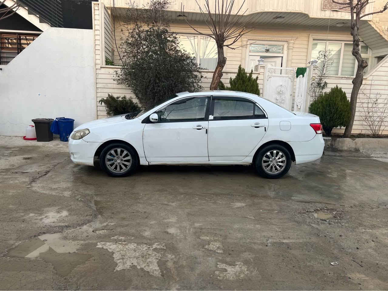 بی وای دی ٢٠١٣

گێڕ و مەکینە سەنی مەکینە ڕەش

گێچ مەزبوت

ماڵی فەقیر بەنزین هەر ناخوات

ئۆتۆماتیک

٤جام کارەبا

ئاوێنە کارەبا

بەسمە و سڵاید

گێڕ و مەکینە بە شەرت 

ئەوەلیات و حاسیبە بە شەرت

٣٣ وەرەقە

جوابی کۆمێنت نایەمەوە

*********** السليمانية, العراق
