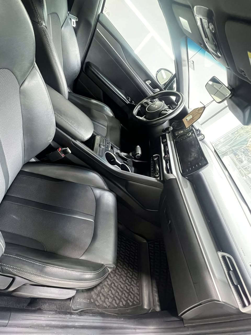 سلام عليكم
Kia k5
موديل 2022
ماشيه 83000
حادث سياره مبدله جنطه خشم البنيد مصبوغ
سياره بدون ايرباك 
موصفات سياره 
بنوراما
رادار امامي
ردار خلفي
مكينة سياره 1.6تيربو
لون ابيض صدفي
اربع انظمة قياده
السعر 182
رقم تلفون

‭٠٧٧١ ١٦٧ ٣٦٦٩‬
***********
عنوان سياره شارع فلسطين محطة الكعبي
