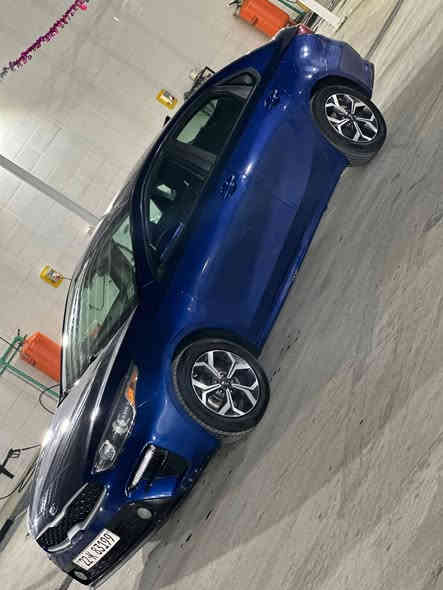 السلام علكيم كيا فورتي موديل 2021
وارد امريكي حادث بابتين فقط فقط 
محرك 2000دوش 
مواصفات معروفه
رادار امامي
تحديد مسار
شاشه كار بلي
تحكمات
ويل كب
سياره ماشيه 96 كير مكينه كله مكفولات وبلاديه
جاهزه بدون اي  نقص
رقم اربيل سنويه كله جديد 
مكاني بغداد السيديه 
السعر 134
***********
