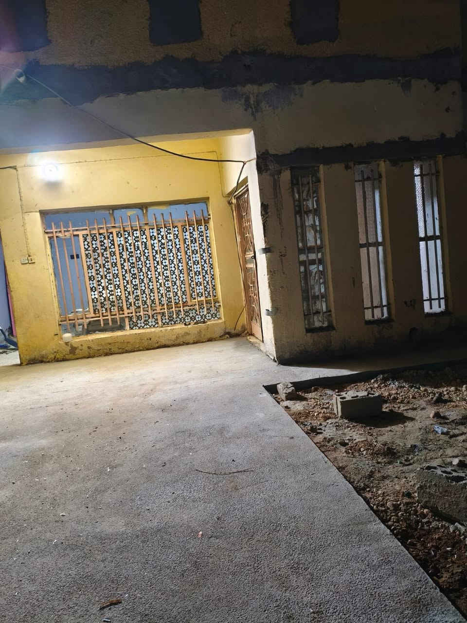 مشتمل لايجار يحتوي ع غرفه وطارمه وصحيات وصاله جبيره ومطبخ وحديقه
العنوان ابو غرق شارع الامام
ايجاره 250
#مكتب المصطفى للعقار


**إذا كنت صاحب هذا الإعلان وتريد حذفه لأي سبب، رجاءا أرسل رسالة إلى الدعم الفني**