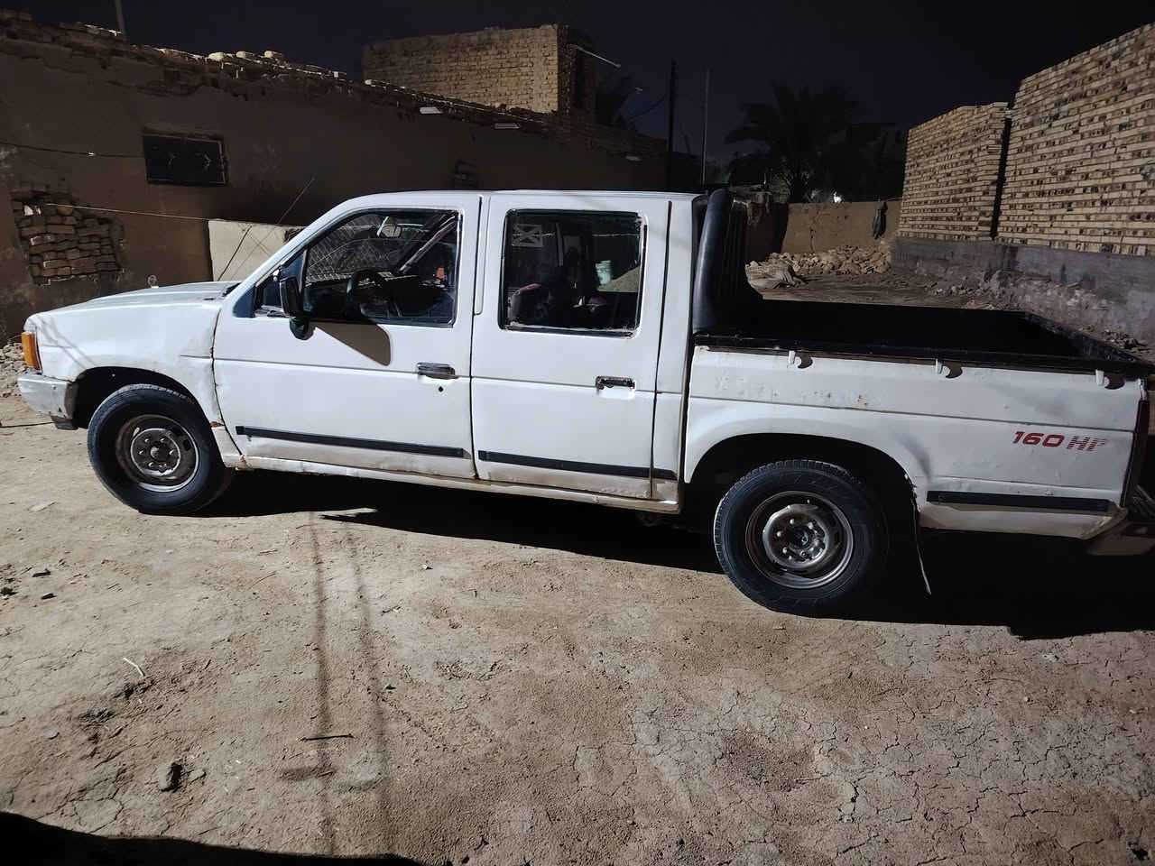 سلام عليكم نيسان 90مداور ثاني يوم سنويه جديده راقم نكليزي سياره خير من الله محرك نضيف كير نضيف ***********
