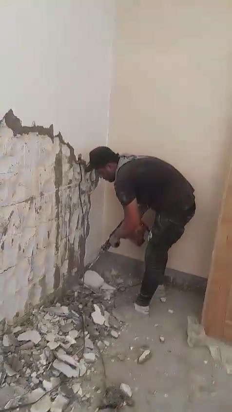 السلام عليكم تفليش البيوت تفليش الرباط ولسقوف الصب وقلع الارظيات وحفر الصحيات بانسب السعار اتصال وبخدمتك ***********
