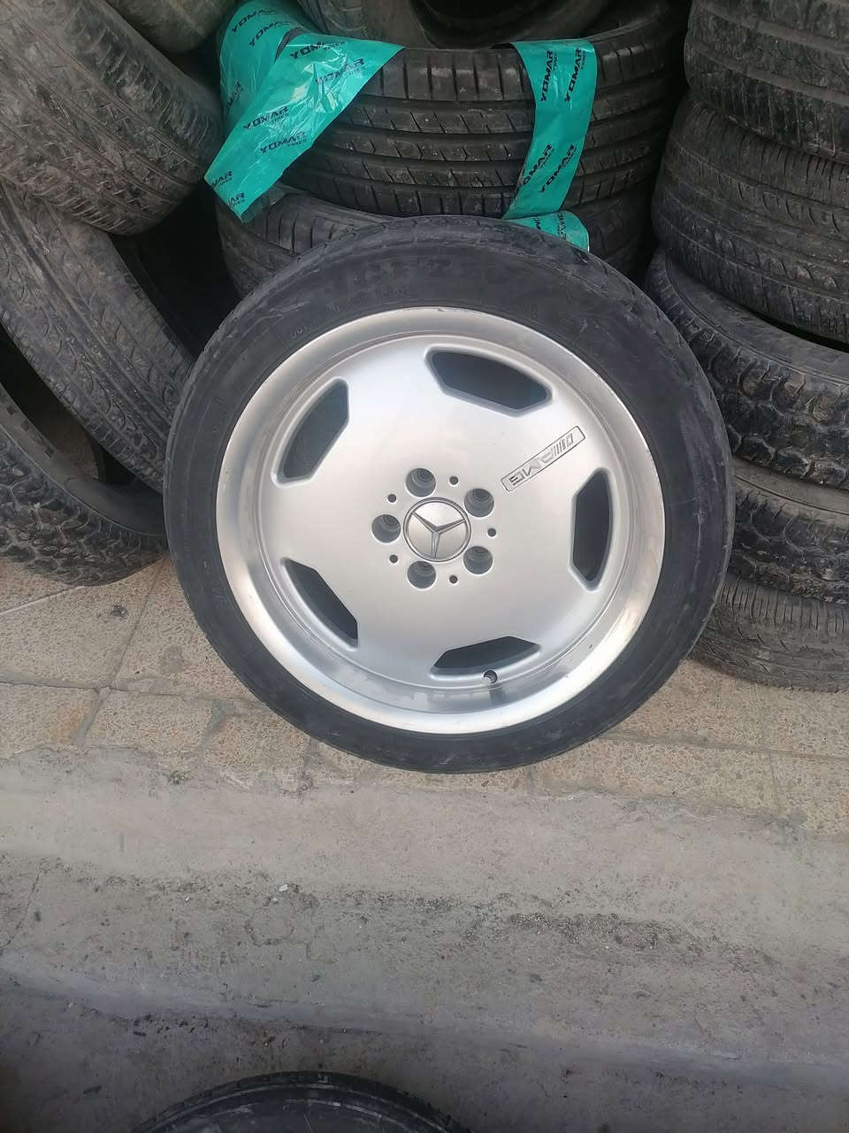 السلام عليكم ويلكب مرسدس للبيع او معارض التصال عل ***********
