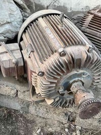 يوجد ماطورات صناعي 100 حصان امريكيU.S.A بلادي يشتقل مشاريع ماء ومعامل ...