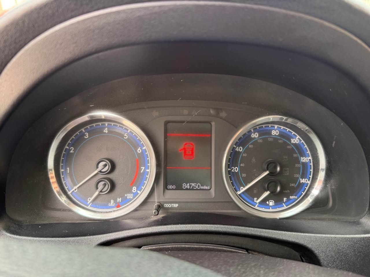 كوريلا ٢٠١٩ LE
ماشيه٨٤ ميل
الضرر قطعتين مبدل جاملق جهت السايق تجاري/ ونص  بونيد معدل بارد جاملق السكن بي شبر بارد السياره بدون 
دواخل سياره بسمي 

رقمها سلمانية
العنوان كركوك 
السعر١٤٨
*********** كركوك, العراق
