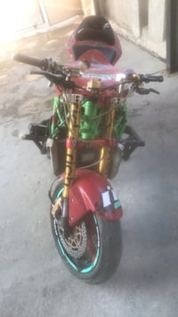 كاوسكي 2004 مزوده مال لعب شاصي بواري  دروعه  جاروخه   كشن خلفي  صالنصه...