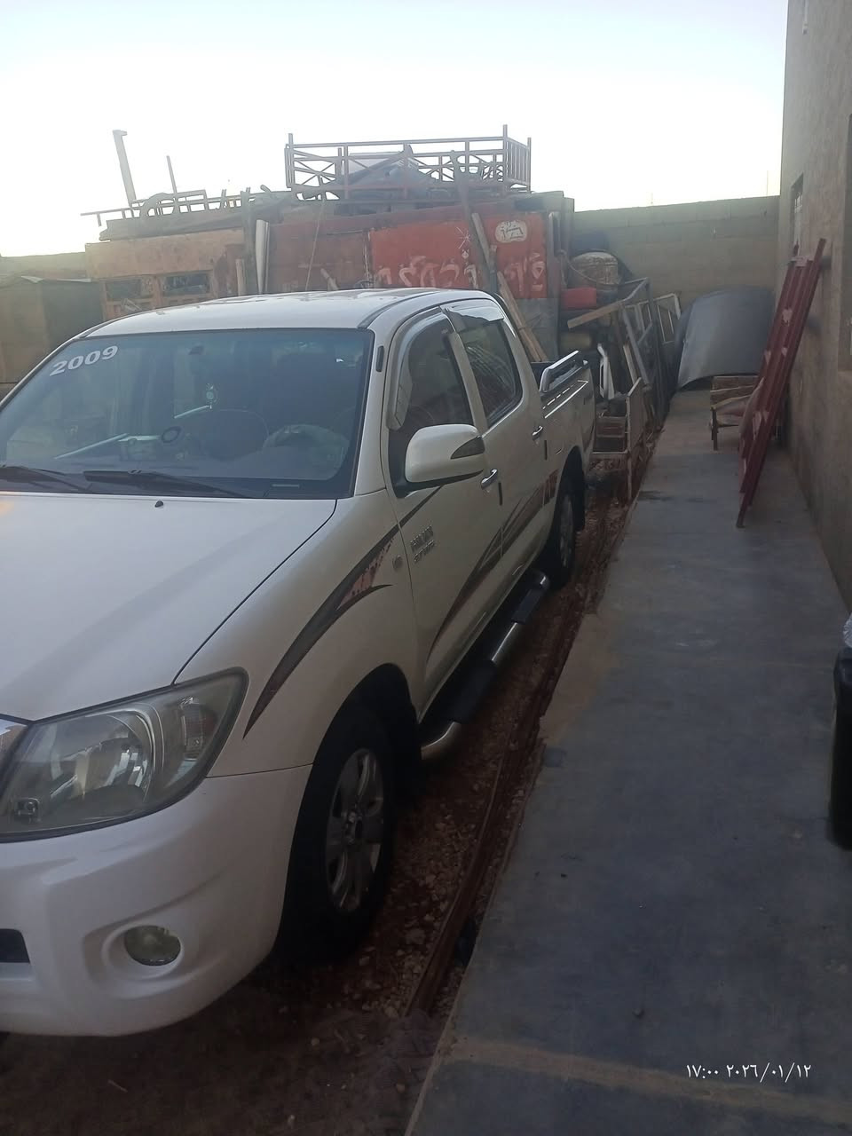تيوتا لبيع موديل 2009سعودي باب اول دشبول ليزري شاصي 19تخم تاير مكفوله من الصبغ وضربه والبارد رقم انبار للاتصال على الرقم ***********
