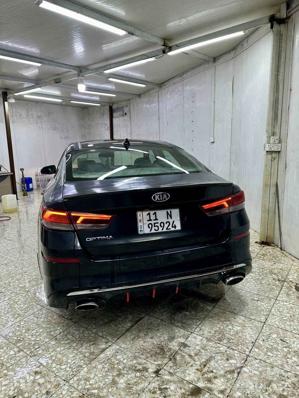 السلام عليكم كيا اوبتما 2020 مواصفات ال اكس فول واحد على واحد
بدون ايرباك
 رقم بغداد بسمي هزة جديدة ورقم جديد
الحادث خلفي وجميع ملاحظات السيارة  بيهة سونارين السيارة 
بانوراما 
بصمة تشغيل 
بصمة ابواب أمامية
بصمة جنطة
داخل السيارة جلد
كرسي كهرباء
تدفئه كشنات أمامية وستيرن
شاشة جبيرة car play و android auto
وضعيات قيادة
فول تحكم ستيرن جهتين أوامر صوتيه وتثبيت سرعة وتثبيت مسار
مخارج شحن 
رادارات أمامية وجانبية بالمري 
واشاير بالمري
قيادة ذاتية
تنبيه توقف ذاتي امامي خلفي تنبيه الاصطدام
كاميرا خلفية 
مكينة 2400 cc  مبرمجة تستقبل البانزين العادي بدون ادوانز
 
إدامة كاملة لعبوة البانزين 
تخم تاير جديد 
تخم دسكات
باتري جديد
ادامة للمحرك كاملة تبديل بلكات شركة اصلية تفصيخ ومجاول وبخاخات وتنظيف الدكشن البارد والغرف و الخ 
كلشي بيهة شغال وع حسب الاصول ماشية 83 الف ميل
حادثهة جاملغ خلفي ايسر وقبق جنطة فقط قطعتين 
مكاني بغداد الكاظمية
السعر 147 وبيها مجال
***********
*********** واتساب
