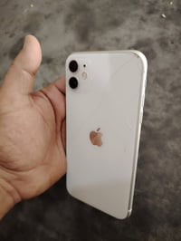 آيفون ١١ • ١٢٨ • ظهر مكسور