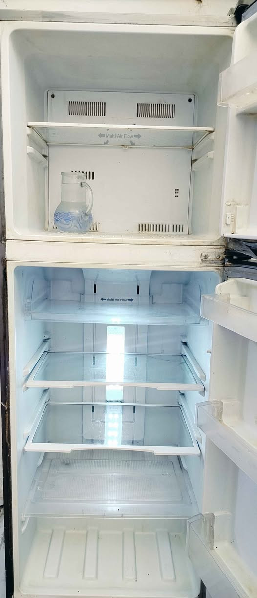 ثلاجه بابين حجم كبير
 السعر ب200 النجف, العراق


**إذا كنت صاحب هذا الإعلان وتريد حذفه لأي سبب، رجاءا أرسل رسالة إلى الدعم الفني**