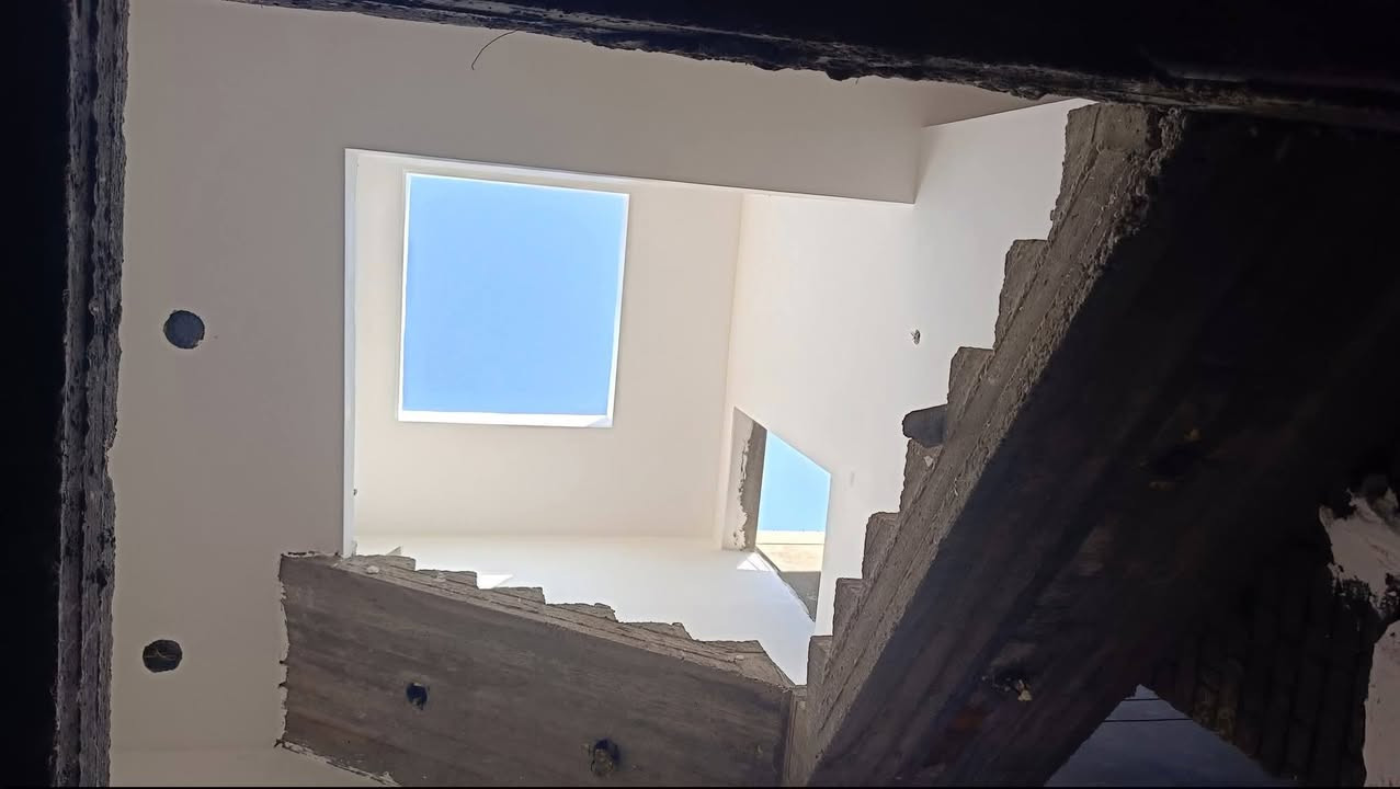 كادر جص وبورك من الموصل متكون من 3خلفات شغل مبيت بموقع العمل سريع ونضيف  متفرغ حالين ومن الله التوفيقق
‏‪***********
