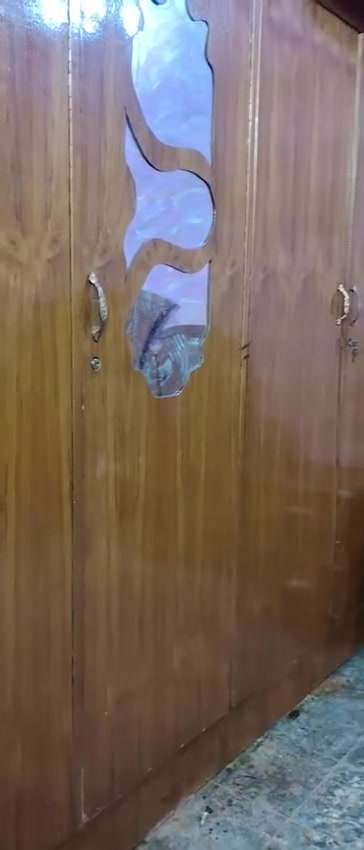 غرفه صاج 5 ابواب نقص صوميه السعر 300 الف وبيه مجال بسيط المكان الحسينيه الراشديه بغداد  يوجد توصيل بل اجره ‏‪0774 056 3447‬‏
