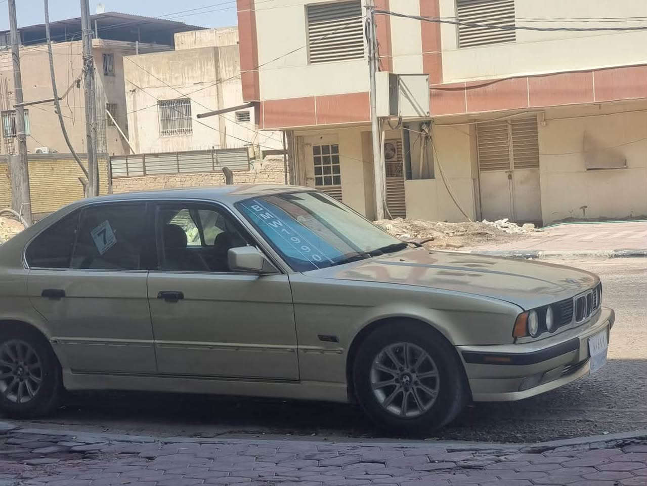 Bmw520 للبيع او المراوس
مديل 1989 محرك مفتوح
نظافة 90‎%‎
محرك بلادي نضيف لا تبخير ولا تنقيص
رقم اربيل شمالي صاحبها كردي مداور نفس اليوم 
زوج تايرات جدد
كير عادي 
السعر 33 وبيه مجال 

***********/***********
