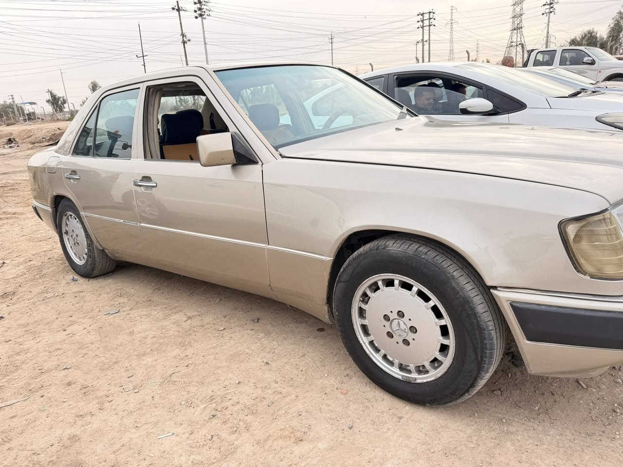 مارسيدس دب موديل 91 مكينه بلادي عنكبوت  سياره نضيفه ومناقصها اي شي كير مكينه كفاله بسمي السياره عارضها ب ٥٨ وبيها مجال مكاني ديالى كنعان  ***********
