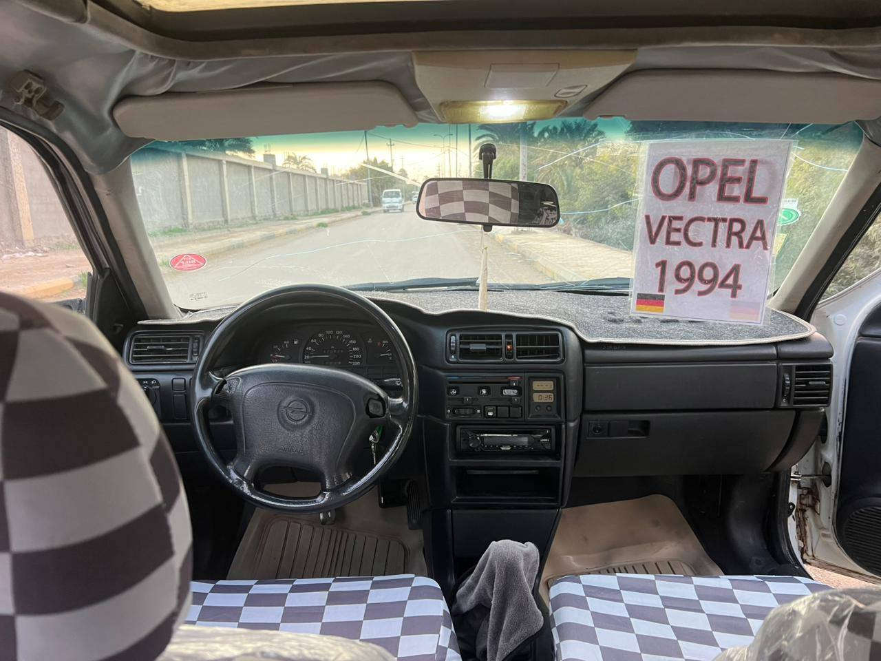 السلام عليكم سياره للبيع فكتره رقم بغداد موديل ١٩٩٤ حجم ١٨ سياره ايرباك ABS السياره بلاديه العنوان واسط السعر خاص الرقم ***********
