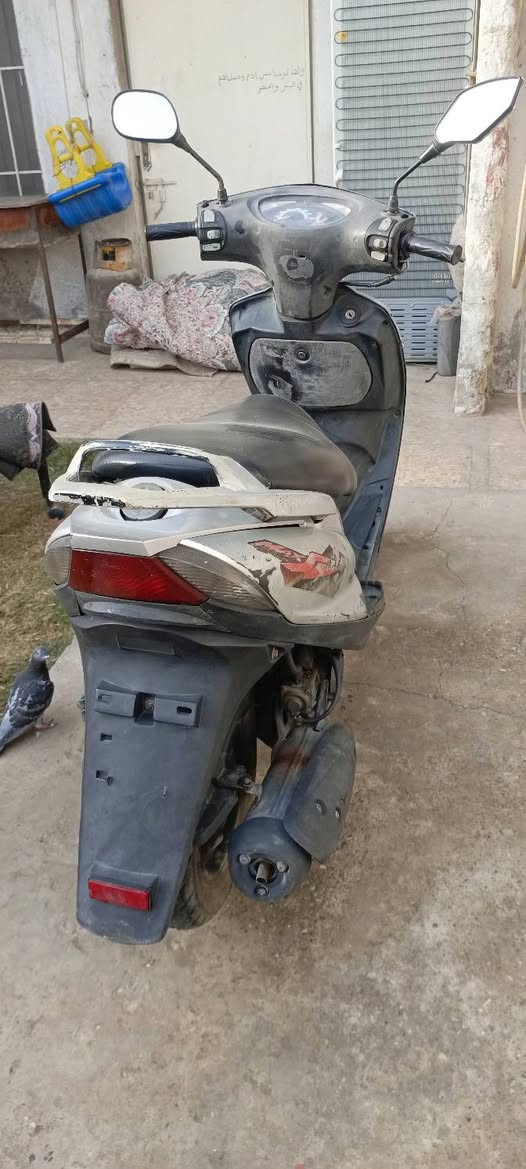 سلام عليكم شباب سعرها 350 وبيها مجال عنواني بغداد الدوره ***********
