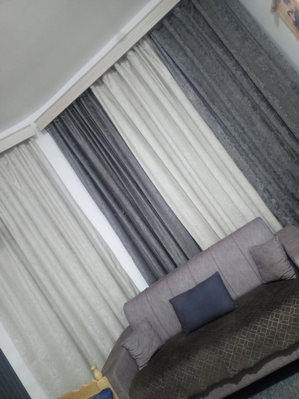 سلام عليكم برده قماش شامو 
طول 3 
العرض 9 
السعر 60وبيها مجال


**إذا كنت صاحب هذا الإعلان وتريد حذفه لأي سبب، رجاءا أرسل رسالة إلى الدعم الفني**