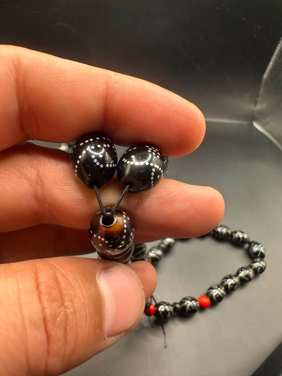 سلام عليكم من رخصة مدير الكروب المحترم
يسر يسر الله اموركم وحسن حالك 
مسباحين يسر بحر الاحمر الطبيعي جراخة مصرية دك فضة نافر انتيك يدوي بالكامل
واضح من اختلاف المقاس بالخرز  يلي ع باب الله يتفضل خاص وبالخدمة ماقصرنا مع حدا وانشاء الله مانقصر مع حد


**إذا كنت صاحب هذا الإعلان وتريد حذفه لأي سبب، رجاءا أرسل رسالة إلى الدعم الفني**