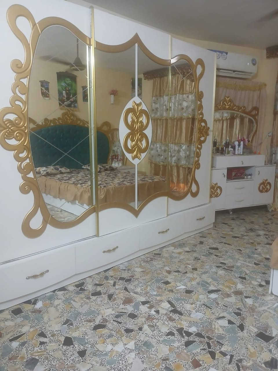 السلام عليكم
غرفه تركيه للبيع
السعر 800 وبيها مجال
العنوان الحبيبه


**إذا كنت صاحب هذا الإعلان وتريد حذفه لأي سبب، رجاءا أرسل رسالة إلى الدعم الفني**