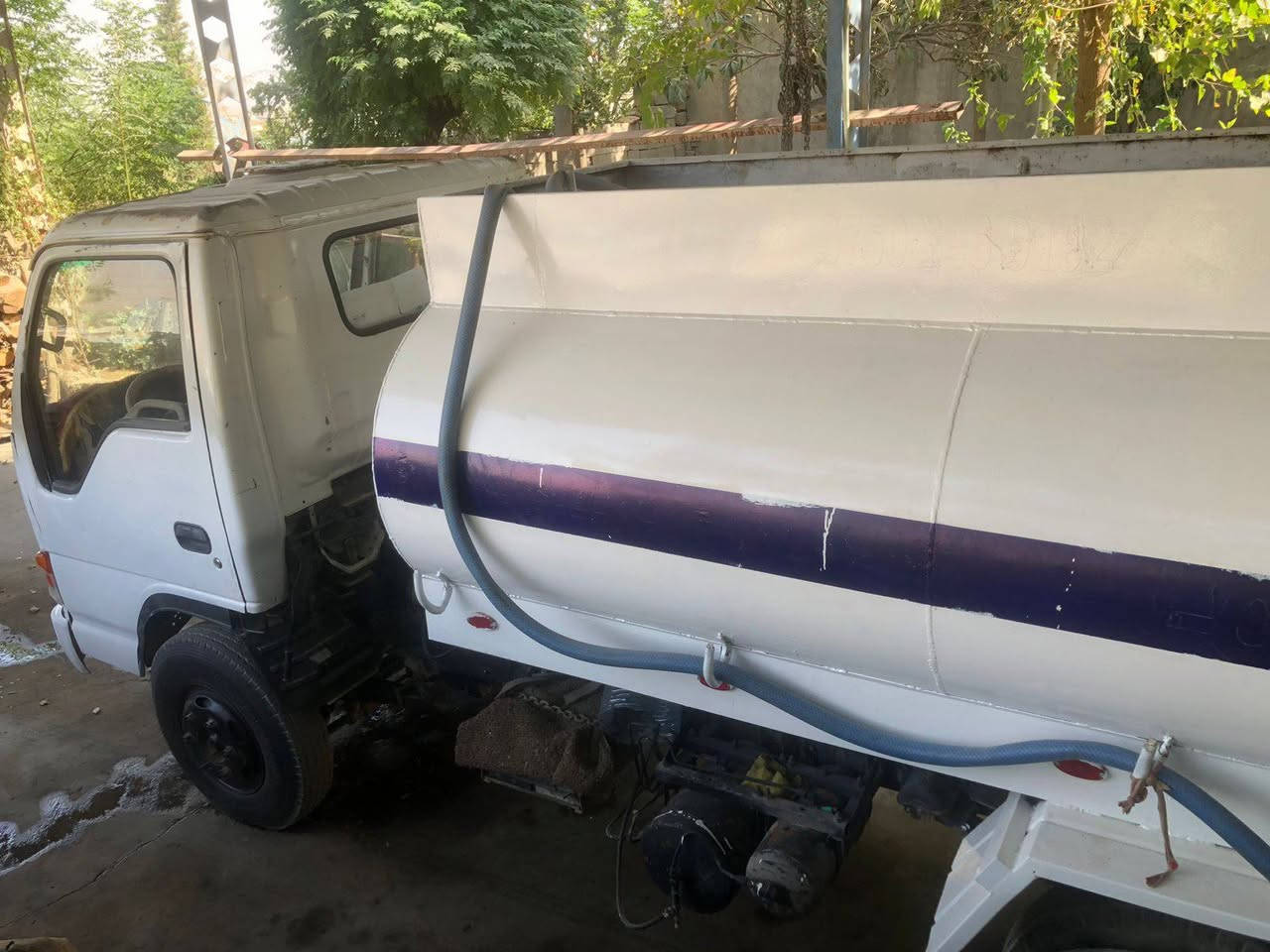 تەنکەری ئاو بۆ فرۆشتن  ماتۆڕی لەسەرە  حازرە بۆ ئیش
نرخی 45 گەڵا و معامەلە..
*********** السليمانية, العراق
