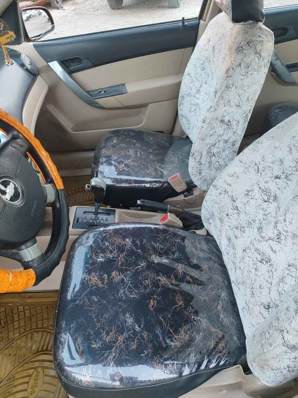 سلام عليكم لبيع افيو  2011اوتوماتيك مكينة ١٦٠٠سياره نضيفه اي نقص مابيه كهربائيات كلها جديده  فقط تبريد غاز  كير مكينه كله نضيف سياره مال بيت سعره 60 وبيه مجال حك جيه ***********اسيا
*********** واتساب بغداد الشعله
