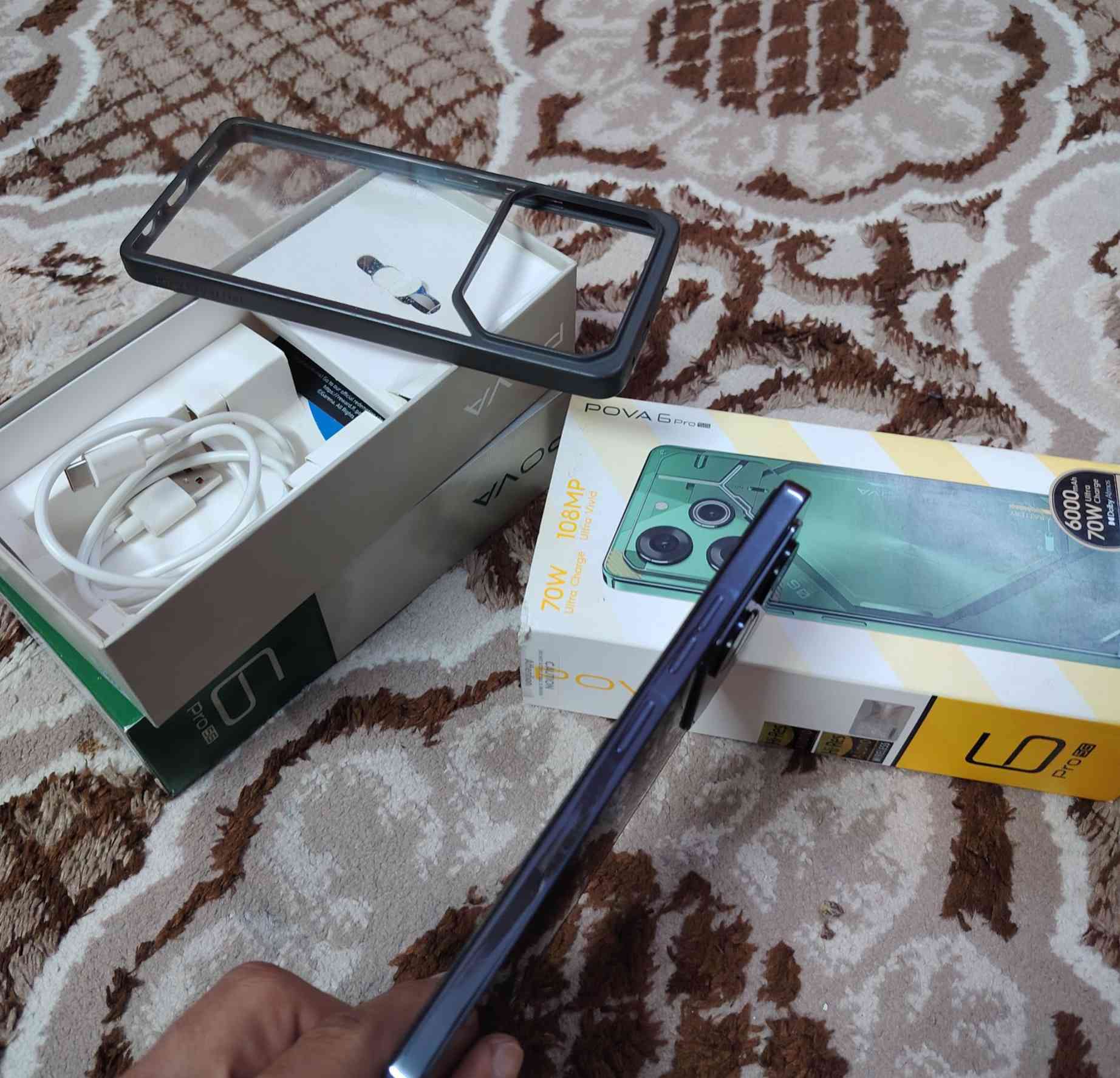 وحش العاب البيع  بوفا 6 برو فايف جي جهاز اخو جديد نظيف كلش ذاكرة 256 رام 12+12  كامره الرئسية108 بطارية6000 بوبجي 90 افريم مكاني موصل جانب ايسر تعال خاص مفتوح *********** وتساب هم موجود
