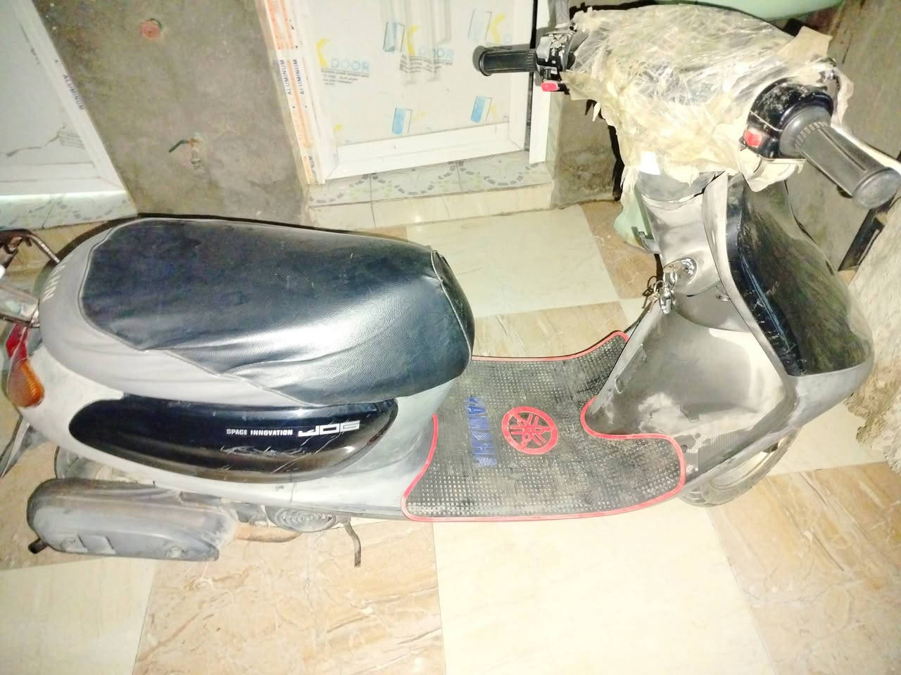 دراجه منغولي ستين ستوه طالعه من لحاويه سعره مليون وميه ولشراي بيه مجال ***********
