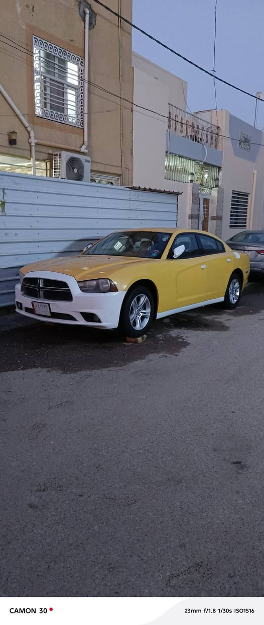 السلام عليكم جارجر للبيع موديل 2012 رقم بغداد سياره مكفوله وحلوه مكان سياره ديوانيه***********
