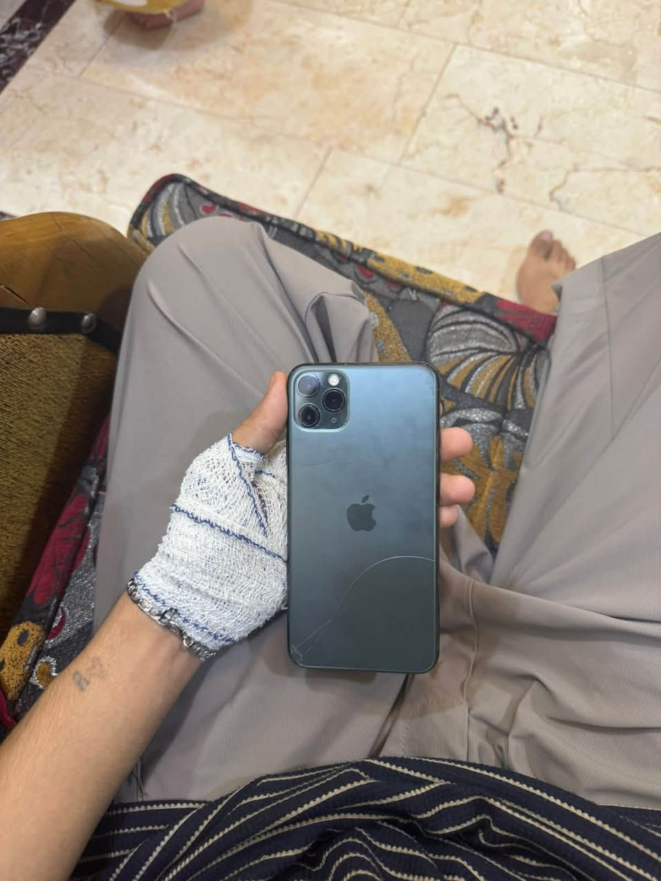 سلام عليكم ايفون 11pro max
ذ256
دبل سيم كارت
مبدل شاشه ع حد الاصليه
بطاريه مبدله
مرواس ب 12 برو او برو ماكس او  وانطي فرق
الرمادي الخمسه كيلو..


**إذا كنت صاحب هذا الإعلان وتريد حذفه لأي سبب، رجاءا أرسل رسالة إلى الدعم الفني**