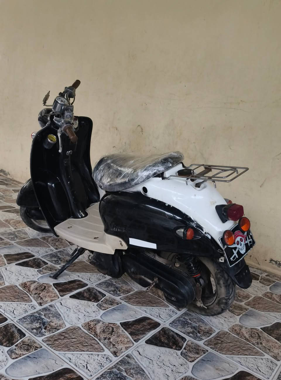 السلام عليكم
دراجة عبد الحليم اوتماتيك، للبيع او مراوس السعر 230 وبيها مجال المكان ديالى شهربان ***********
