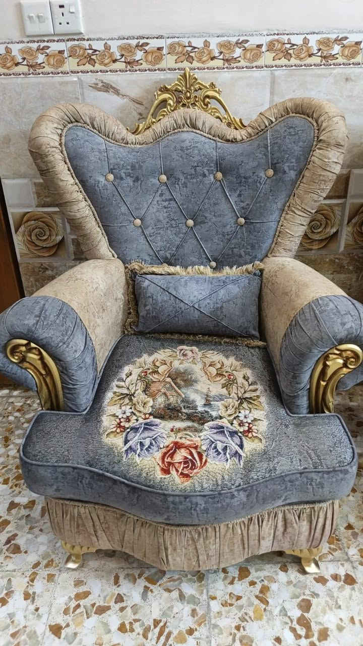 تخم ونص... نظيف وتكمة استعمال قليل للبيع 
مكاني الدورة 
السعر مليون وبي مجال


**إذا كنت صاحب هذا الإعلان وتريد حذفه لأي سبب، رجاءا أرسل رسالة إلى الدعم الفني**