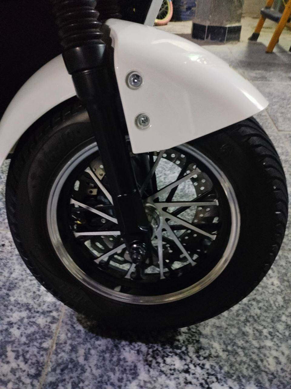 السلام عليكم
دراجة R900 ريان وبطاريات ريان 33 فولط كرافيت مو العادي طالعه من وكيل دراجة نظيفه وماشيه 1000 دراجة صار شهرين من مطلعها من الوكيل سعرها 675 وبيها مجال العنوان البصرة زبير محلة الشمال الرقم : *********** متواجد فقط واتساب.

المواصفات: 

1- 3 نمر

2- لايت عالي ناصي 

3- اشاير يمنه يسرة ورباعية 

4- السرعه الحقيقية 65 

5- بصمتين ومفتاحين 

6- ملف 1200حقيقي 

7- بطاريات ريان 33 فولط كرافيت مو العادي

8- دبلات رياضية
9- نظام R الرجوع

الوصل مال وكيل عندي 

شرط تروح تفتر بيها بالبصرة وترجع 

مو الشراي لايراسلني.
