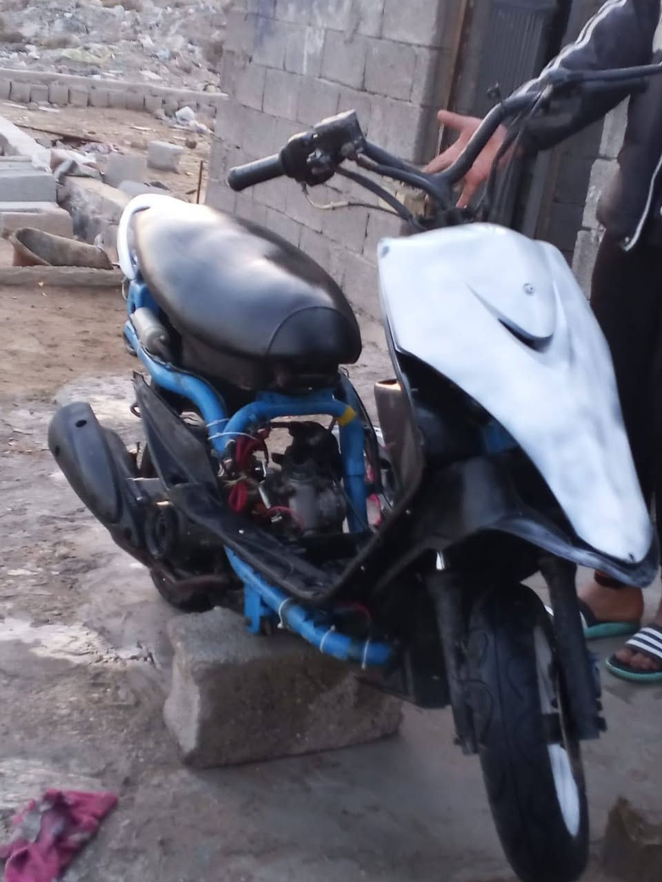 دراجة عدلة مال لعب مكينة 55دراجة ناعمة شلعة ومعدل شك الكاع عوزهة بس كابريتر متوازي ع بيعتهة رايدهةب300وبيهة مجال ***********.. واتساب فقط العنوان بغداد العبيدي اكرر عوزهة بس كابريتر
