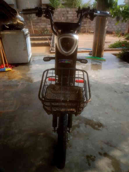 السلام عليكم اخوان يوجد بيسكل شحن للبيع حجم 20 البطاريات4عل فحص العنوان سليمان بيك الرقم الهاتف *********** السعر 270 بي مجال شي بسيط
